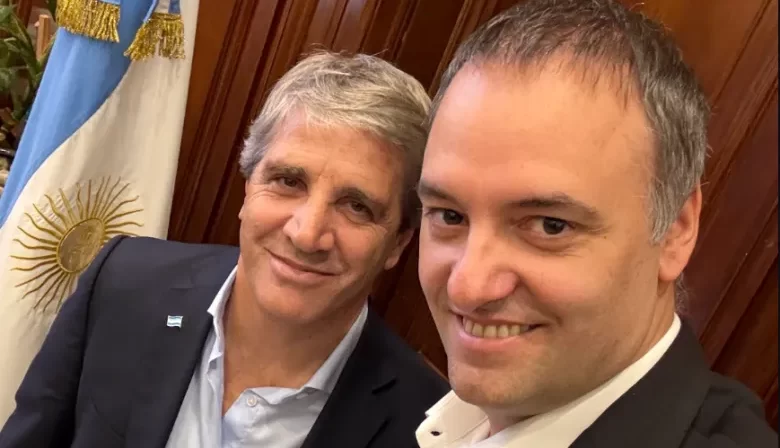 Adorni y Caputo vienen a Mendoza para la inauguración de El Quemado, el parque solar más grande del país