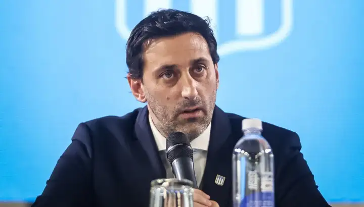 Diego Milito estalló contra AFA y el arbitraje tras la eliminación de Racing: “Hoy nos sentimos robados” ​