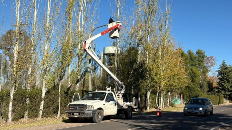 Nuevas luminarias Led en al acceso a la Villa 25 de Mayo