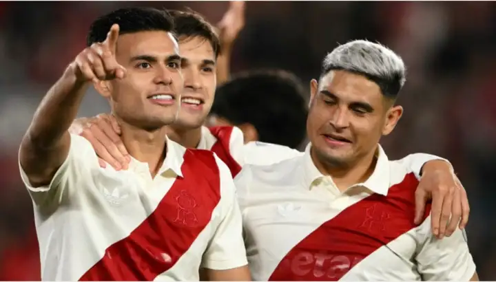 River goleó 3-0 a Blooming, y clasificó a los octavos de la Sudamericana