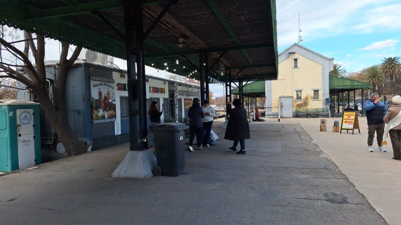 El Paseo Ferrocarril celebra el Día de la Bandera con feria, música y actividades para toda la familia