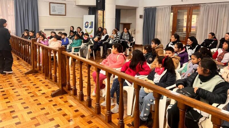 Alumnos de la Escuela San Rafael Arcángel, visitaron el HCD y llevaron su propuesta de seguridad vial