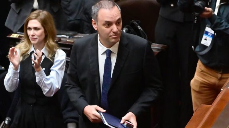 El PRO exigió la presentación de Adorni en el Congreso y reclamó: “Podría resolver esta situación renunciando”