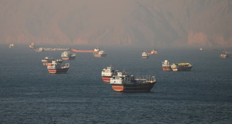 El petróleo cayó a su nivel más bajo desde marzo mientras el mercado apuesta por la reapertura del estrecho de Ormuz
