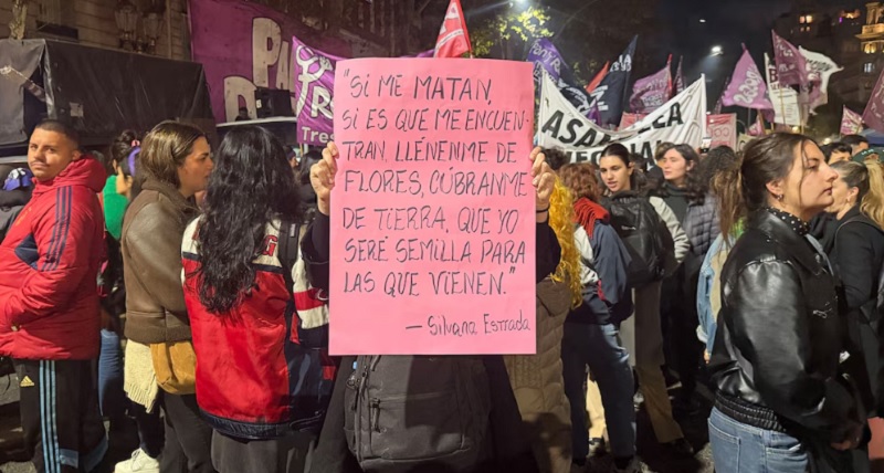 Ni Una Menos: con duras críticas al Gobierno, una multitud de mujeres marchó contra la violencia de género