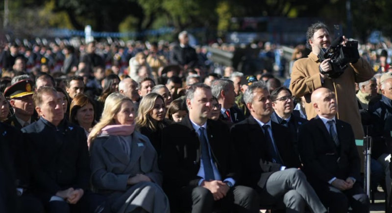 La exótica propuesta para Adorni, la reunión clave que habrá en Casa Rosada y los motivos de Karina Milei