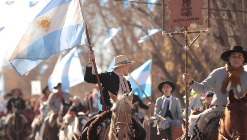 20 de Junio: homenaje a Manuel Belagrano y celebración del Día de la Bandera en Salto de las Rosas