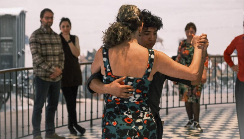 Llega al ECA Sur el taller y milonga itinerante «Nomadic milonga colora»