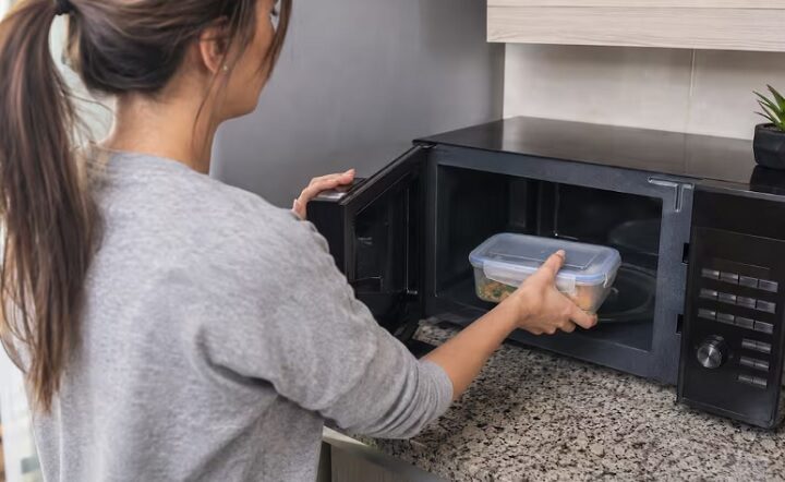 Microondas: ¿Qué cosas no meter que impactan en nuestro organismo?