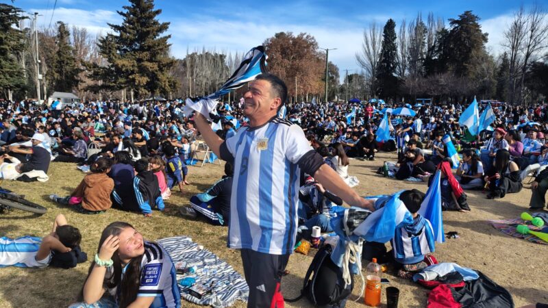 La final la vivimos juntos: Argentina – España otra vez en la pantalla gigante del Parque