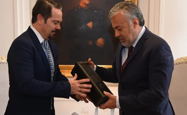 En una carta al embajador francés, Cornejo desligó a Mendoza de los dichos de Casado