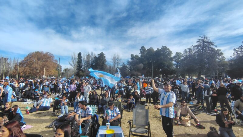 Noche de pantalla gigante en el Parque para alentar a la selección