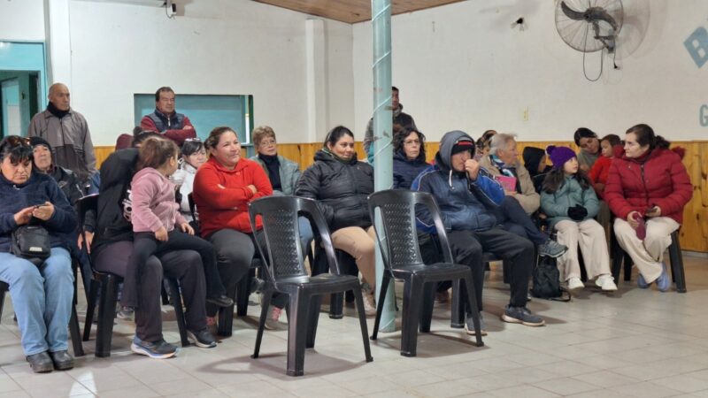Comenzaron las capacitaciones de huerta con entrega de semillas dictadas por el INTA y el municipio