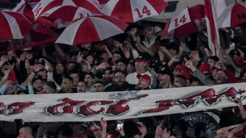 River es una maquina de perder, alcanzó un record de 1911 y la gente explotó
