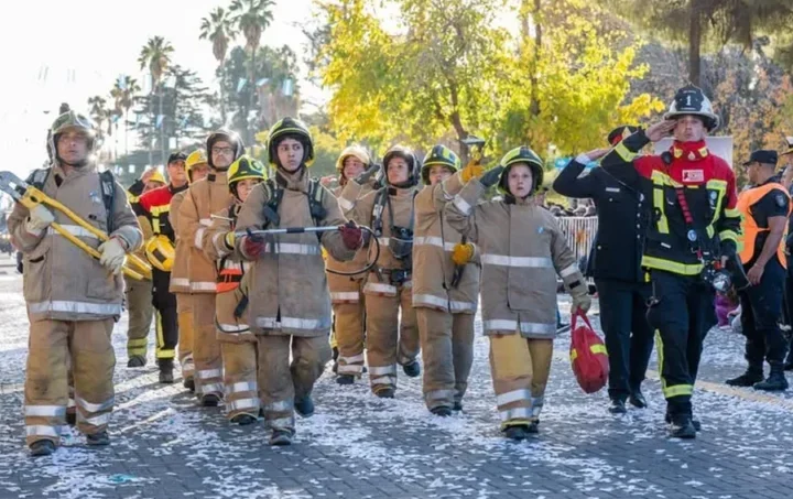 Bomberos voluntarios harán un abrazo solidario frente a Casa de Gobierno para reclamar recursos y derechos