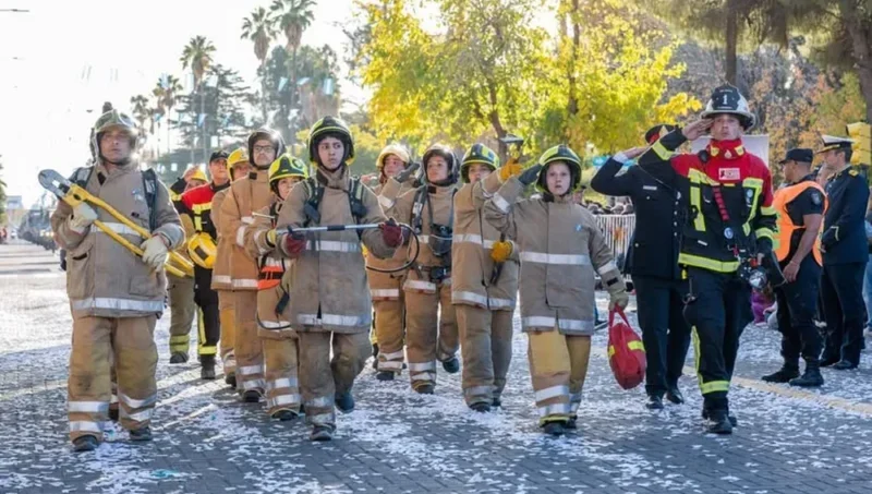 Bomberos voluntarios harán un abrazo solidario frente a Casa de Gobierno para reclamar recursos y derechos