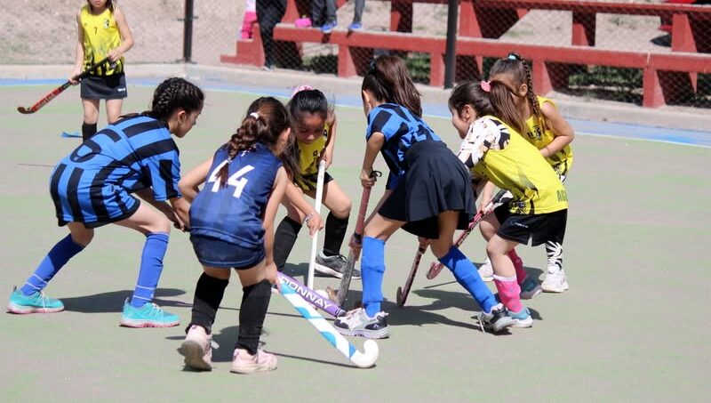 Mini hockey, recreo, zumba, karate, ajedrez, newcom y más en el fin de semana deportivo municipal