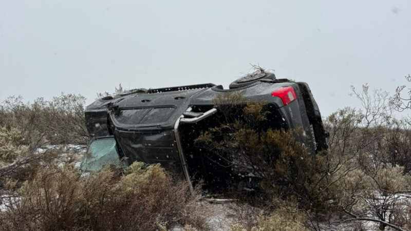 Dos personas heridas luego de un vuelco en ruta 144
