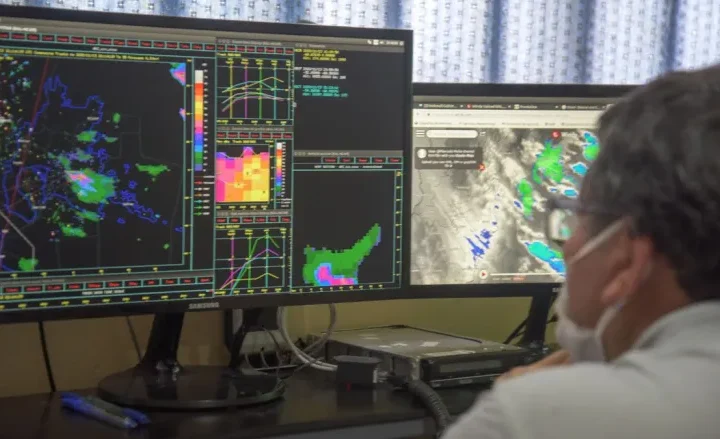 La web del pronóstico en tiempo real en Mendoza estuvo caída cuando arrancó el Zonda