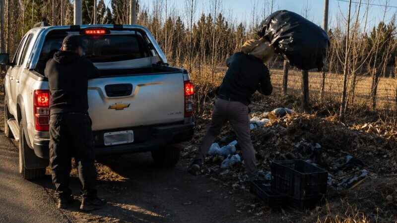 El municipio detectó a más vecinos inescrupulosos arrojando basura en la vía pública