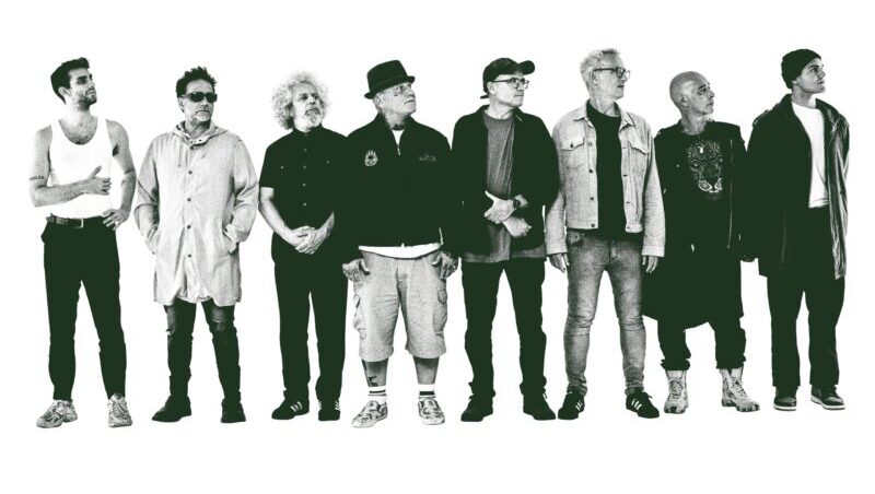 Los Fabulosos Cadillacs celebran sus 40 años con un show en el Teatro Griego Frank Romero Day