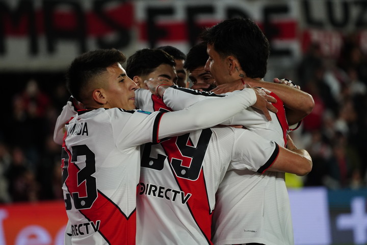 Buen triunfo de River: 3-1 a Independiente Rivadavia y vuelve a soñar