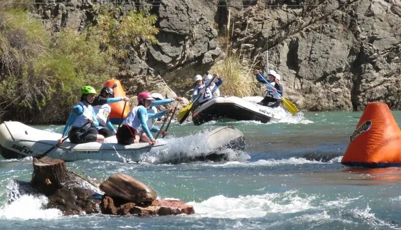 Finde deportivo en San Rafael: canotaje, rafting, fútbol, básquet, recreo, zumba, yoga y más