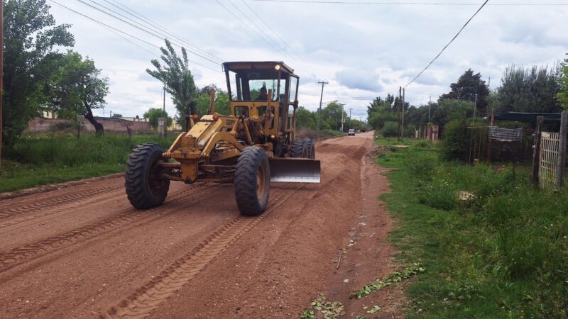 El municipio optimiza la traza de calle Balcarce para mejorar la transitabilidad y el escurrimiento del agua