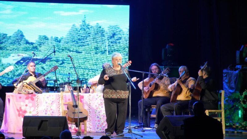 Esencia Cuyana: una noche de música, tradición y homenajes en el Roma