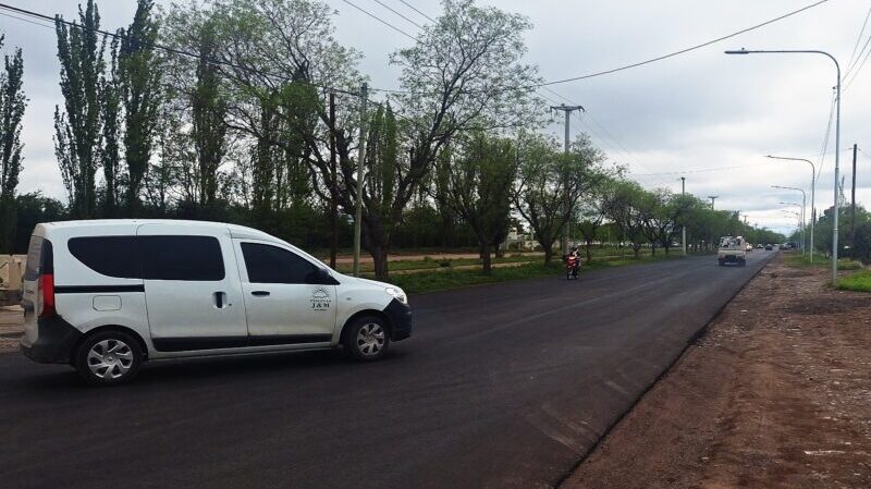 Ya está habilitado el nuevo asfalto y ensanche en avenida Rawson