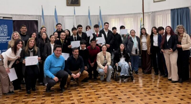 Con gran participación de jóvenes, concluyó una nueva temporada del Concejo Deliberante Estudiantil