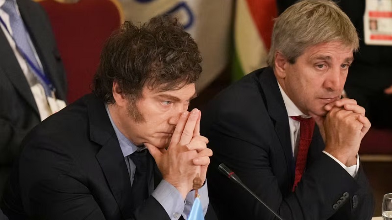 El riesgo país vuela y sube a 710 puntos básicos: qué está pasando