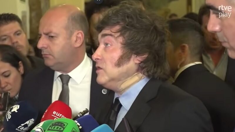 Escándalo con Milei en Madrid: insultó a una periodista y el Rey evita recibirlo