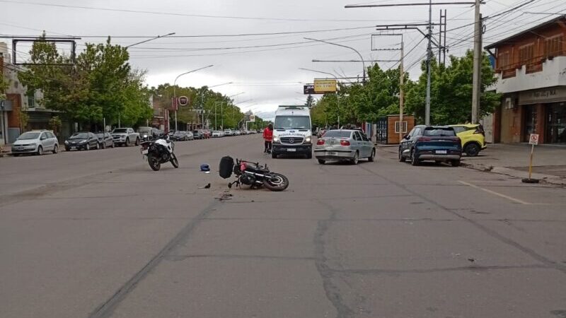 Otro motociclista herido de gravedad en un siniestro vial