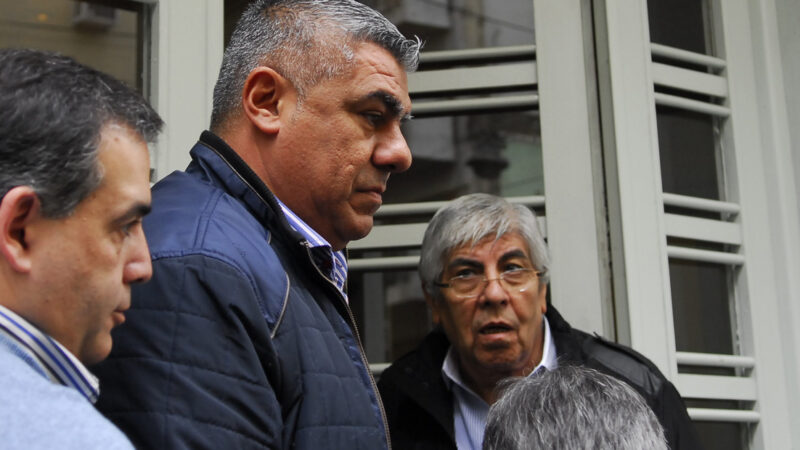 La Justicia detectó giros de dinero de la FIFA y Camioneros al Chiqui Tapia y un depósito de US$620.000 en efectivo